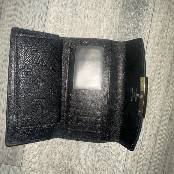 LV wallet - Picture 2 of 5